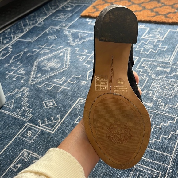 Vince Camino black heels - size 7.5 - Picture 3 of 3